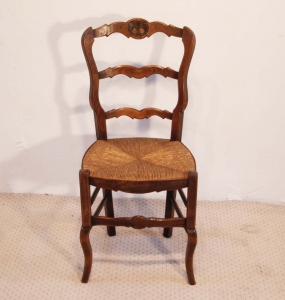 French Antique Beech Chairs with Coquille Carved Backs